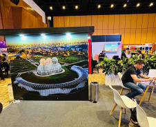 O vice-governador Darci Piana participou nesta quinta e sexta-feira (07 e 08) da 15ª edição da Expo Paraguai Brasil, realizada na sede da Confederação Sul-Americana de Futebol (Conmebol), na cidade de Luque, na Região Metropolitana de Assunção, no Paraguai.