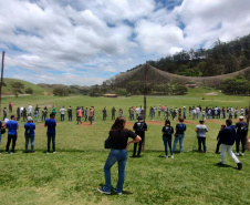 Lançando sonhos: alunos de Campo Magro Conquistam pódio com foguete de garrafas pet