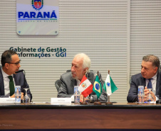 Vice-governador Darci Piana apresenta Caminhos do Peabiru ao embaixador do Peru