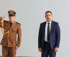 Vice-governador Darci Piana apresenta Caminhos do Peabiru ao embaixador do Peru