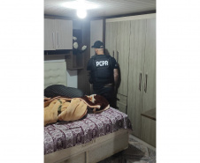 PCPR e PMPR prendem 10 pessoas em flagrante por tráfico durante operação no Oeste do Estado