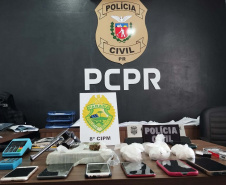 PCPR e PMPR prendem quatro pessoas durante operação contra o tráfico de drogas em Rio Azul