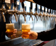 Rótulo de Foz do Iguaçu recebe prêmio nacional e reforça potencial do Paraná no Turismo Cervejeiro
