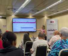 Última turma de 2024 do curso de inclusão digital para idosos começa na Celepar