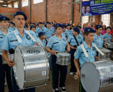 DOIS VIZINHOS