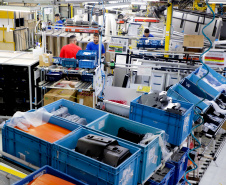 Produção de eletrodomésticos na fábrica da Electrolux em Curitiba: multinacional sueca vai expandir produção com nova planta em São José dos Pinhais.