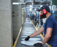 INDUSTRIA
