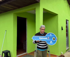 COHAPAR Entrega moradias urbanas e rurais (quilombolas) em Lapa