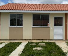 COHAPAR Entrega moradias urbanas e rurais (quilombolas) em Lapa