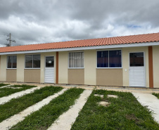 COHAPAR Entrega moradias urbanas e rurais (quilombolas) em Lapa