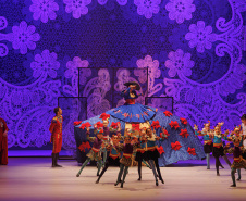 TEATRO GUAÍRA ENCERRA APRESENTAÇÕES O QUEBRA NOZES