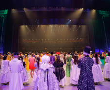 TEATRO GUAÍRA ENCERRA APRESENTAÇÕES O QUEBRA NOZES