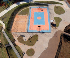  Parque Urbano de Cianorte alia recuperação ambiental, educação e lazer em um único espaço social.