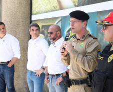 Reforço nas estradas: DER/PR entrega 36 viaturas e 5 cães ao Batalhão de Polícia Rodoviária