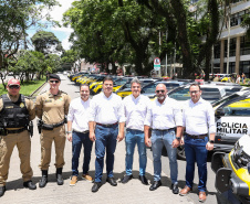 Reforço nas estradas: DER/PR entrega 36 viaturas e 5 cães ao Batalhão de Polícia Rodoviária