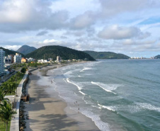Primeiro boletim aponta que 92% das praias do Paraná estão aptas para banho