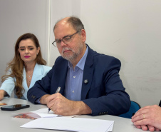 Estado anuncia R$ 7,6 milhões para infraestrutura tecnológica na UEM