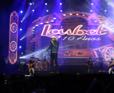 O cantor Loubet   durante a apresentacao do seu show dentro da programacao do Verao Maior Parana, em Pontal do Parana