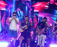 Matheus & Kauan agitam 88 mil pessoas no encerramento do 1º fim de semana do Verão Maior