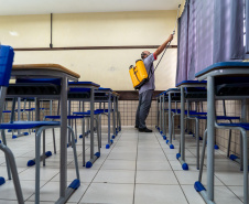 Limpeza, roçada e pintura: escolas estaduais se preparam para volta às aulas no Paraná