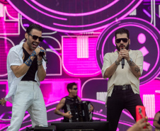 SHOW