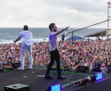 SHOW