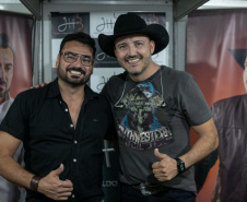 Shows das duplas João Haroldo & Betinho e Guilherme & Benuto no Centro Eventos Marisol