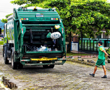 IAT reforçou o trabalho de coleta de resíduos sólidos nos sete municípios do Litoral do Paraná.