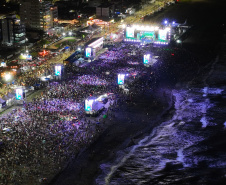 -Péricles levanta um público de 78 mil pessoas em Matinhos no Verão Maior Paraná 