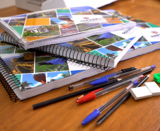 KIT VOLTA AS AULAS MATERIAL E PERSONAGENS