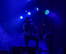 Fernando e Sorocaba em Matinhos no Verao Maior Parana