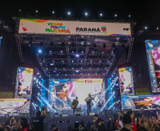Fernando e Sorocaba em Matinhos no Verao Maior Parana