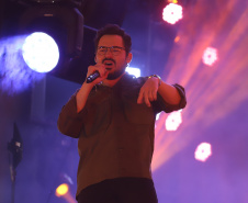 Fernando e Sorocaba em Matinhos