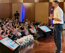 Secretários de educação do Paraná debatem gestão e planejamento em Cascavel