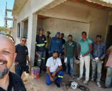 Em ação voluntária, copelianos que atuam na regional Centro Sul, orientaram centenas de pessoas, entre crianças, jovens e adultos, sobre cuidados com a rede elétrica, com palestras e visitas de campo, nas cidades de Rio Azul (foto) e Arapoti
