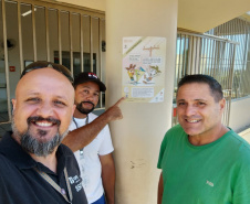 Em ação voluntária, copelianos que atuam na regional Centro Sul, orientaram centenas de pessoas, entre crianças, jovens e adultos, sobre cuidados com a rede elétrica, com palestras e visitas de campo, nas cidades de Rio Azul (foto) e Arapoti