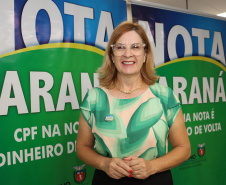  10 anos de CPF na nota: moradora de Londrina recebe prêmio de R$ 1 milhão no Nota Paraná