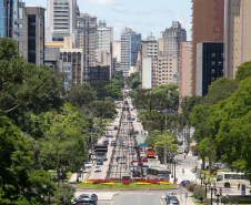 Paraná registra maior elevação da atividade econômica do Sul e Sudeste no último trimestre de 2024