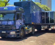 Carreta da Inovação chega a Foz do Iguaçu com oficinas de IA  e serviços digitais do Detran