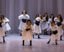 Escola de Dança Teatro Guaíra divulga lista de aprovados para turma de 2025