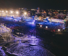Novo recorde: Sorriso Maroto leva 107 mil pessoas para show em Matinhos