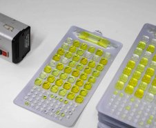 Composto por três laboratórios, a estrutura do IAT faz análises regulares de amostras de água, solo, sedimentos e peixes para a identificação de contaminantes e poluentes