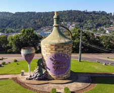 SETU CAMINHO DO VINHO BITURUNA