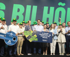 Governador lança novas fases do Asfalto Novo, Vida Nova para cidades de até 50 mil habitantes