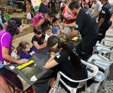 Delegacia Móvel da PCPR é ponto de referência em segurança para o público nos eventos do Verão Maior Paraná