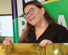  10 anos de CPF na nota: moradora de Londrina recebe prêmio de R$ 1 milhão no Nota Paraná