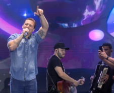 Pontal do Paraná, 21 de fevereiro de 2025 - Show de George Henrique e Rodrigo, no Centro de Eventos Marisol, dentro da programação do Verão Maior Paraná.