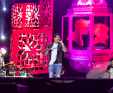 Pontal do Paraná, 21 de fevereiro de 2025 - Show de George Henrique e Rodrigo, no Centro de Eventos Marisol, dentro da programação do Verão Maior Paraná.