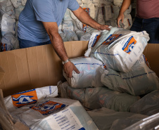 Curitiba, 09 de fevereiro de 2025 - O Governo do Paraná encaminha kits de limpeza e higiene para os munícipios de Morretes e Antonina, afetados pelas chuvas.