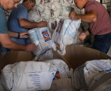 Curitiba, 09 de fevereiro de 2025 - O Governo do Paraná encaminha kits de limpeza e higiene para os munícipios de Morretes e Antonina, afetados pelas chuvas.